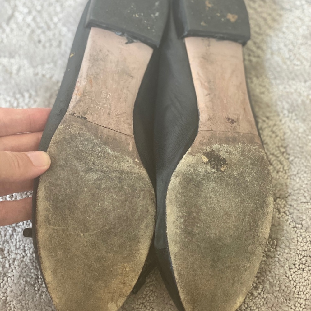 Prada flat - Picture 2 of 3